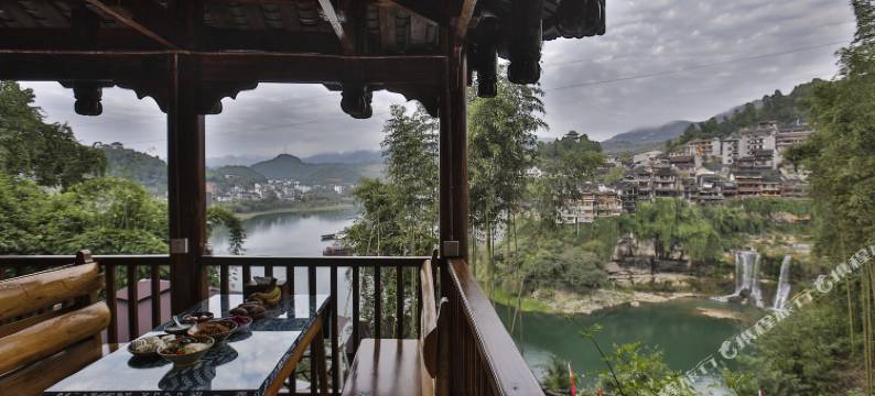 土司宣府(芙蓉镇大瀑布店)图片