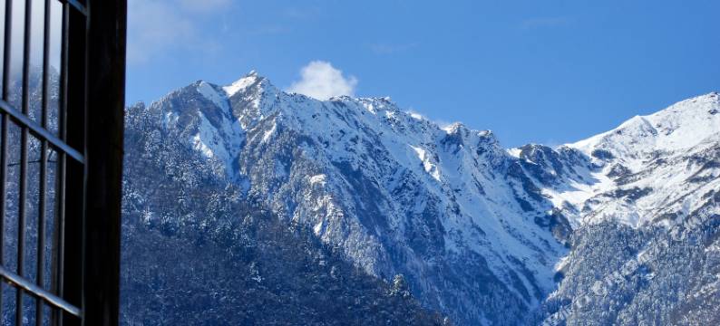 好彩假日酒店(磨西镇海螺沟冰川森林公园游客中心店)图片