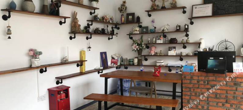 三亚留海归来民宿图片