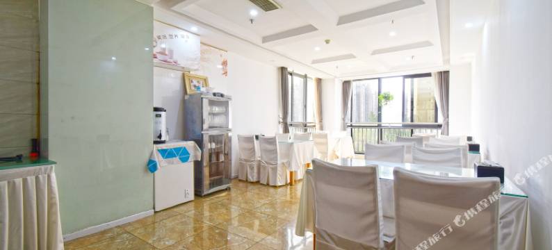 达沃斯酒店(重庆冉家坝轻轨站店)图片
