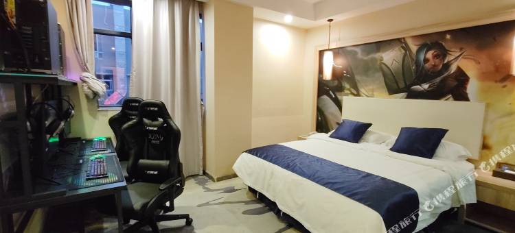 方柚电竞酒店(深圳平湖双拥街地铁站店)图片