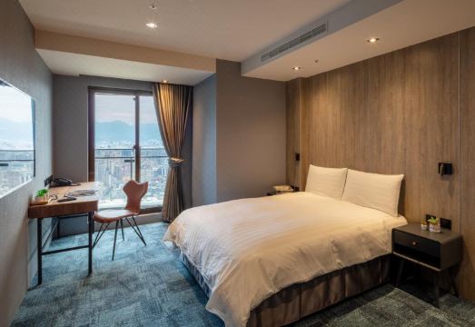 路徒Plus行旅-站前馆外景图