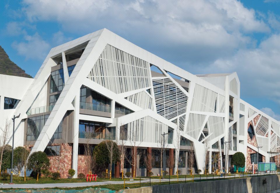 YANYUJIAN Art B&B over view