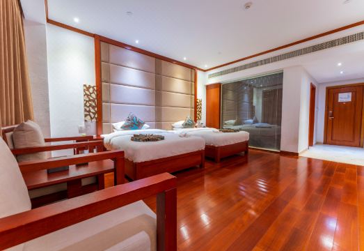 Longlin Hot Spring Resort Hotel Overview