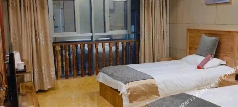 双眼皮酒店图片