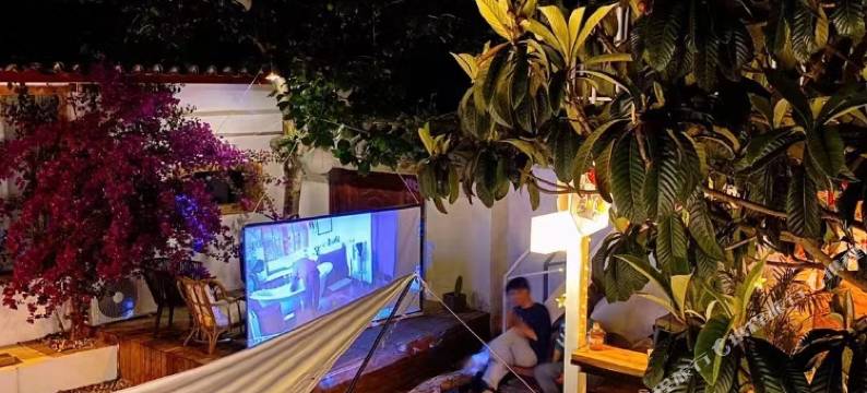 玉龙等风民宿图片