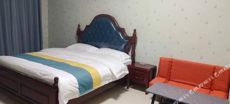 朋克精品酒店(洛阳龙门高铁宝龙广场店)图片