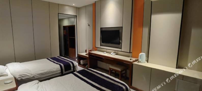 庄浪佰隆酒店图片