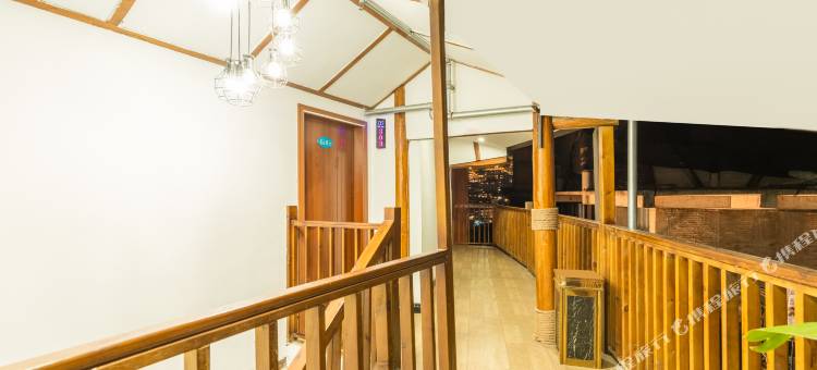 星空·静夜思轻奢美宿(西江千户苗寨博物馆店)图片