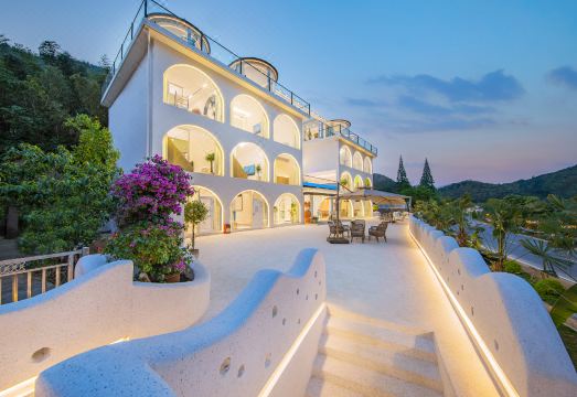 Romantic B&B (Yunshang Grassland Branch) over view