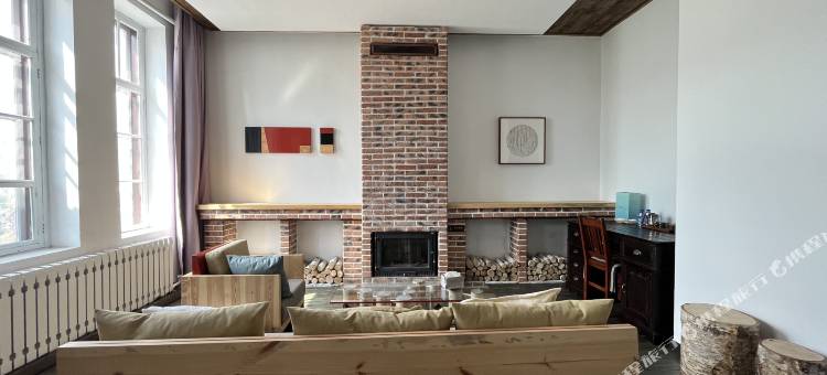 满归岭上花开民宿图片