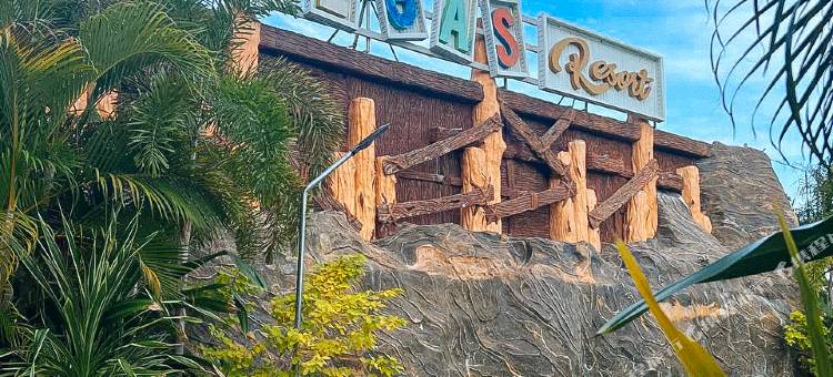 Vegas Resort and Hotel by RedDoorz图片