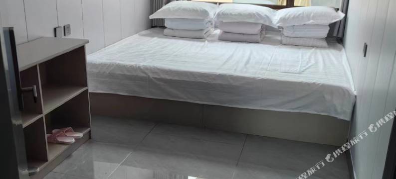 河边农家院图片