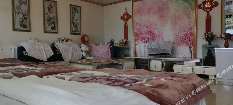 青海湖黑马河九号大本营露营基地图片