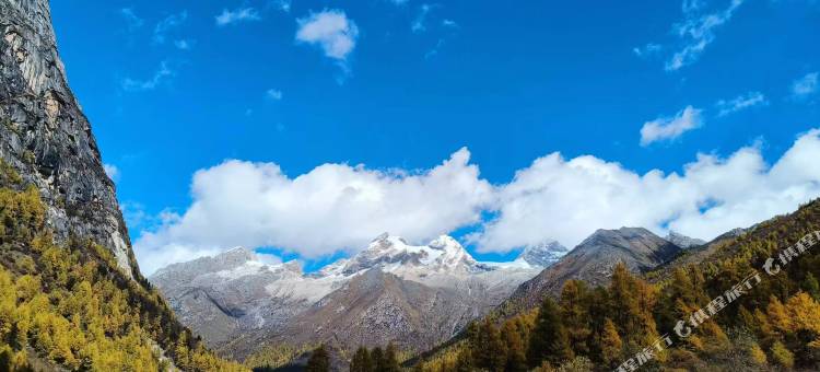 云山之宿(四姑娘山景区店)图片