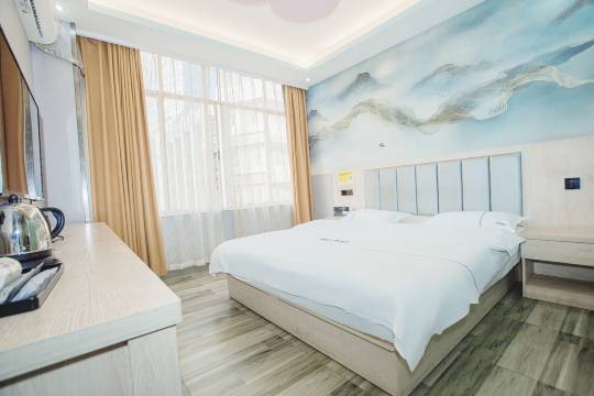 梦丽酒店(昆明火车站环城南路地铁站店)