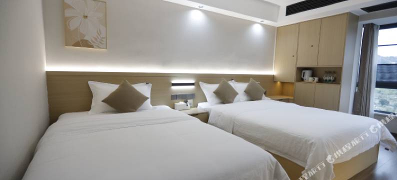 方寸之间民宿(72奇楼高铁西站店)图片