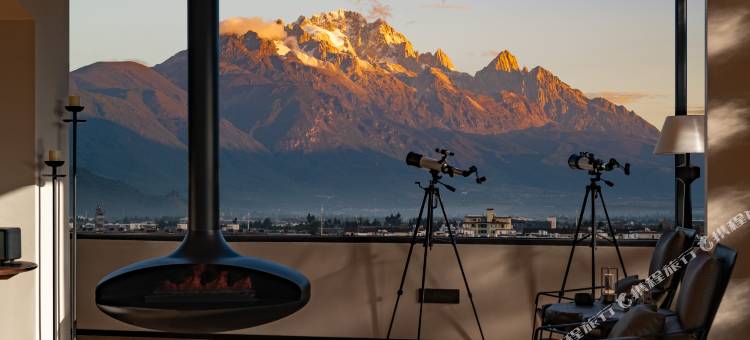 竹舟雪山度假酒店(丽江古城区清溪公园店)图片