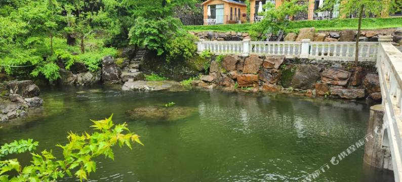 本溪小墙缝度假民宿(关门山店)图片