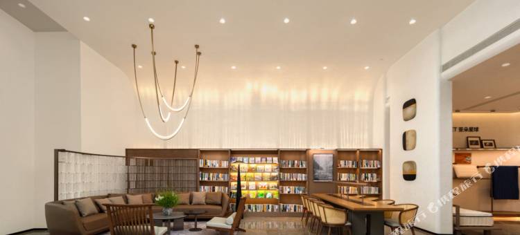 防城港高铁北站行政中心亚朵酒店图片