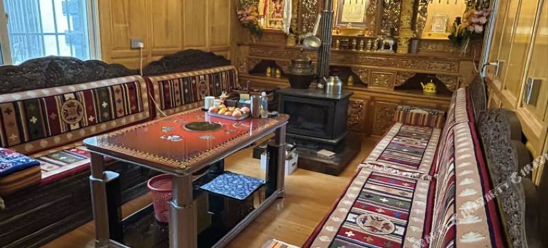 香格里拉松澜青年旅舍(独克宗古城店)图片