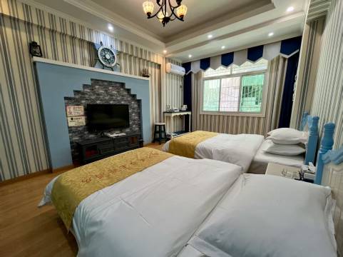 丹巴南河美谷主题民宿