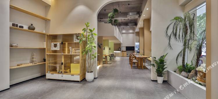 遇·萌悦漫居酒店(绍兴鲁迅故里仓桥直街店)图片