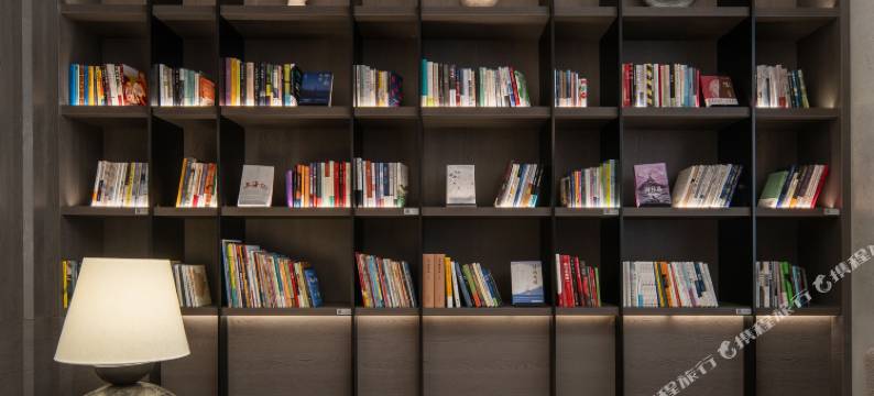 西双版纳景洪星光夜市孔雀城亚朵酒店图片