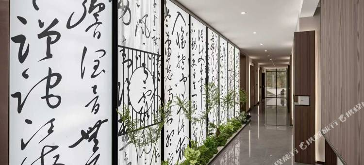 情歌湾大酒店(木格措景区店)图片