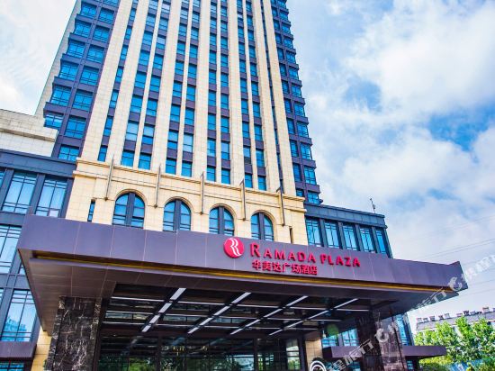 武汉黄陂华美达广场酒店