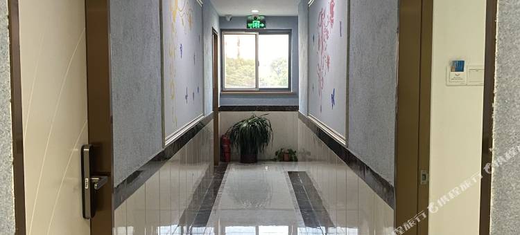 优享住公寓(南京招商花园城万寿地铁站店)图片
