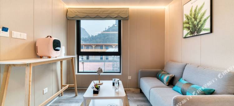 穿岩十九峰狐巴巴探索星球酒店图片