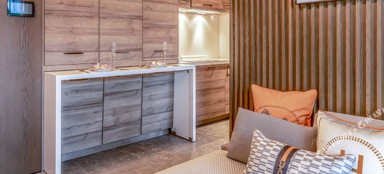 云顶行政公寓(蛇口深圳湾口岸店)图片