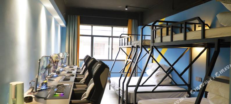 菲克电竞酒店(张家界大庸府城店)图片