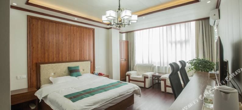 仪陇蓝鑫商务酒店图片