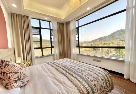 Warm House Nankun Mountain Hotel Overview