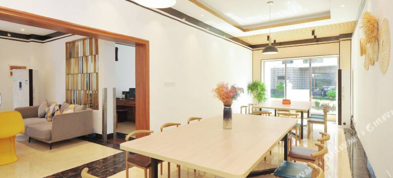 北海银滩觅里民宿(北海国际客运港店)图片