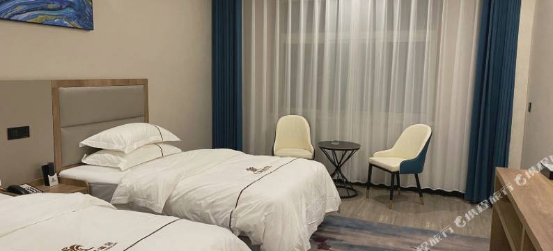 亚龙澜庭酒店(方城文博路人民文化广场店)图片