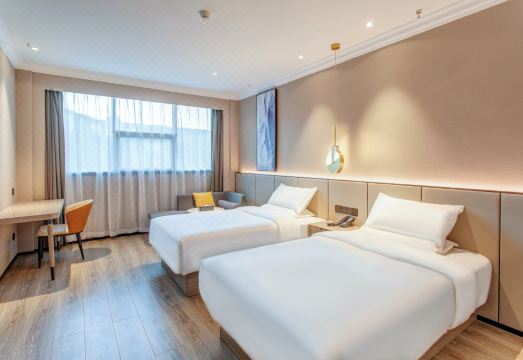 Starway Hotel (Yulin Shenmu Bus Station) Hotel Overview