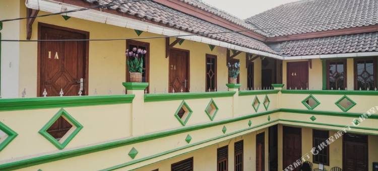 红多兹伊斯兰酒店-近优素福毛拉纳体育场(RedDoorz Syariah Near Stadion Maulana Yusuf)图片