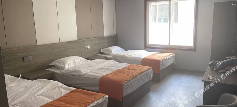 清原假日商务宾馆图片