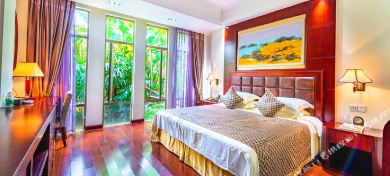 化州燕岭绿湖湾酒店图片