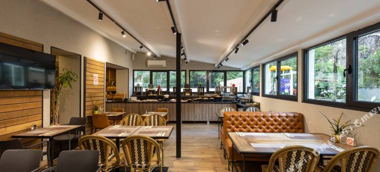 诺贝尔画廊酒店(Nobel Gallery Hotel)图片