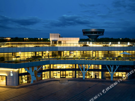 布尔津布·沽里BGULI设计度假民宿(额尔齐斯河店)