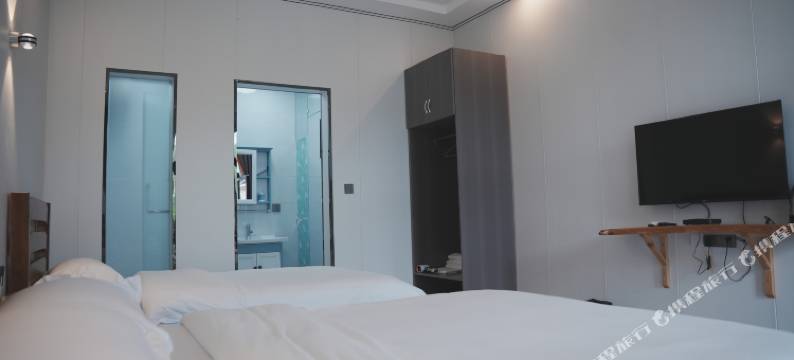 那拉提义博农庄图片