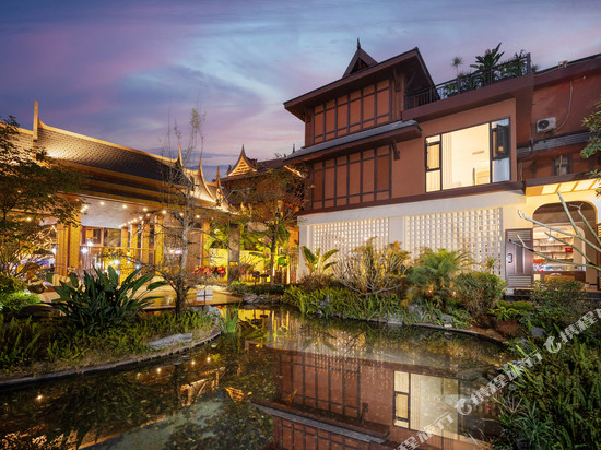 溪畔鸟语花香院子(德宏芒市傣族古镇店)