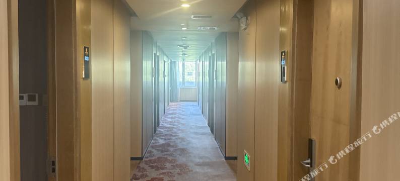 G次元电竞酒店(嘉兴秀洲八佰伴购物中心店)图片