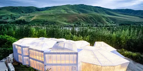 烏孫夏勒·藝宿|PeakView山景野奢度假民宿(那拉提景區店)