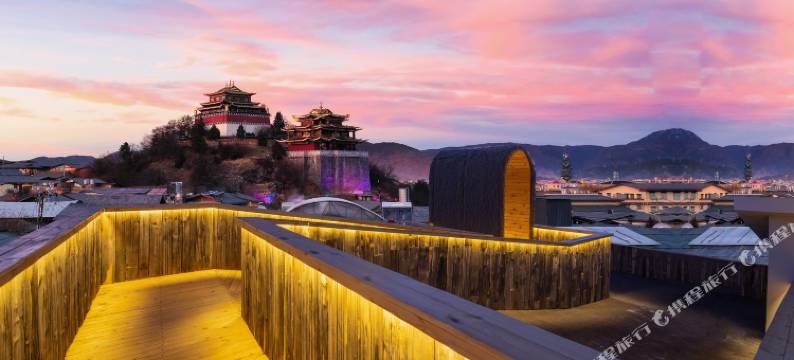 SUYE·溯野｜东方诧寂 Vivora观景民宿(独克宗古城大佛寺店)图片