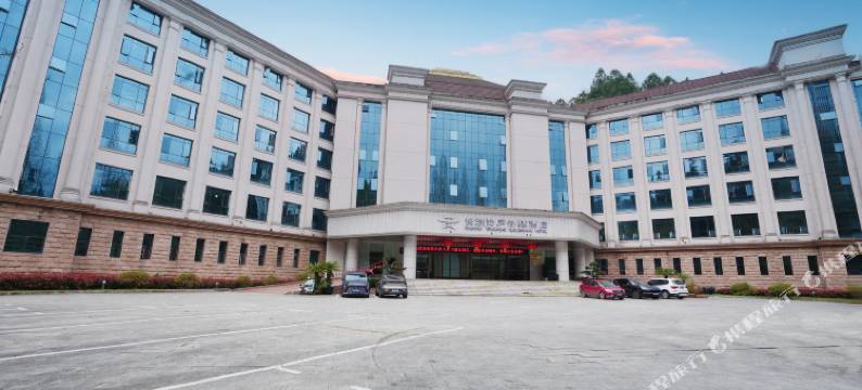 长旅沁庐云栖酒店(井冈山风景名胜区店)图片